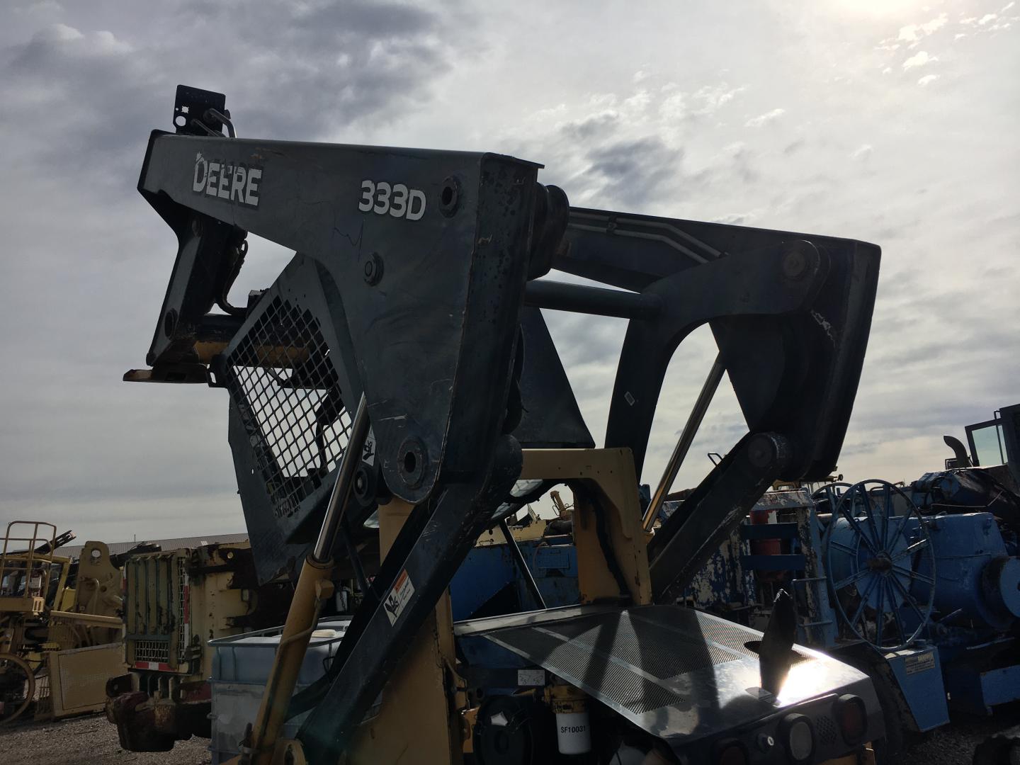 ./imagenes/INVOICE/2019/15040/MINICARGADOR  JOHN DEERE 333D (24).JPG